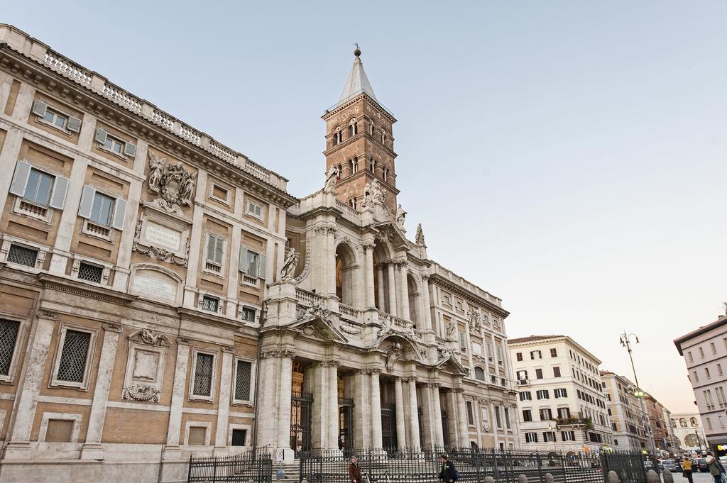 White Flat Colosseo Rome Exterior photo