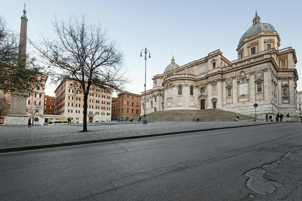 White Flat Colosseo Rome Exterior photo